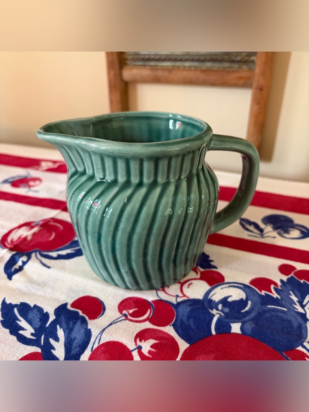 Vintage Farmhouse Green Swirl Ceramic Creamer❤️